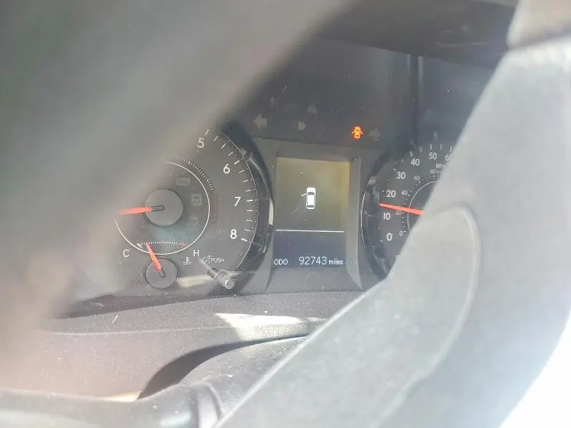 2016 TOYOTA SIENNA LE  