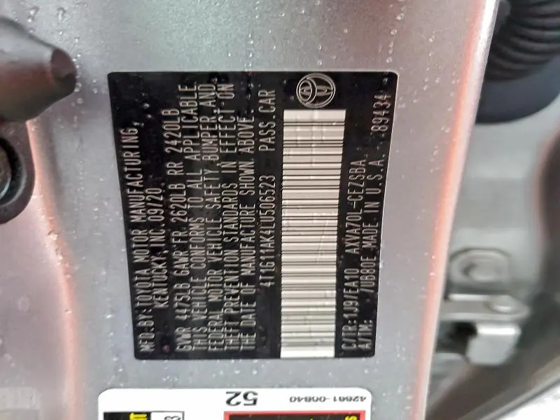 2020 TOYOTA CAMRY SE  