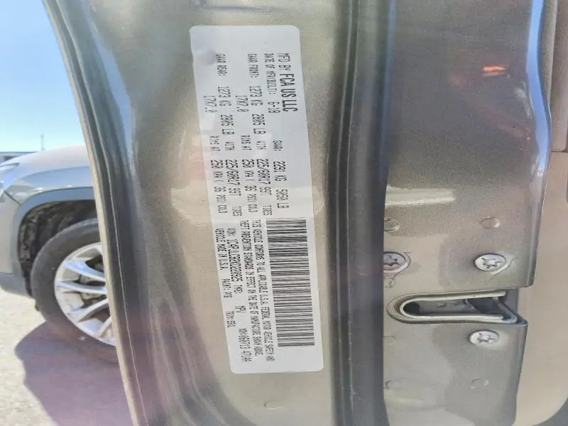 2019 JEEP CHEROKEE LATITUDE  