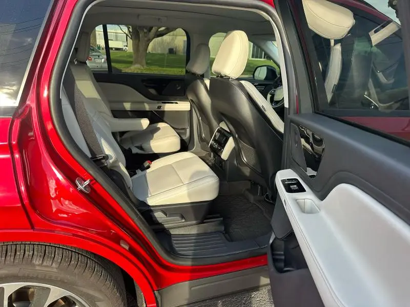 2025 LINCOLN AVIATOR   