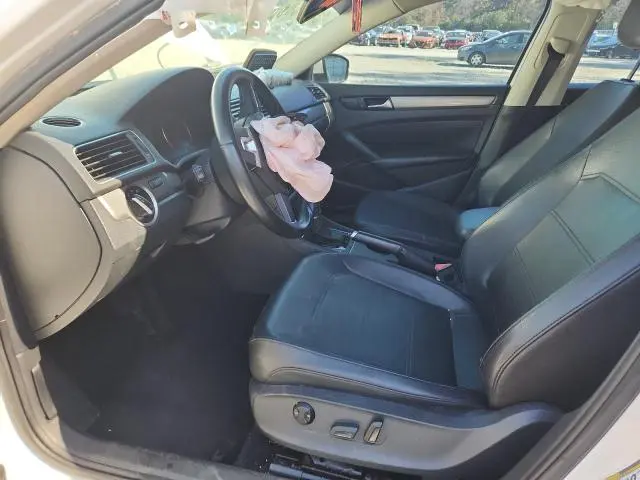 2014 VOLKSWAGEN PASSAT S  