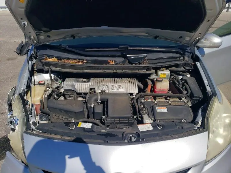 2015 TOYOTA PRIUS THREE  