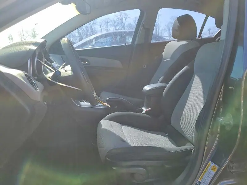 2011 CHEVROLET CRUZE LS  