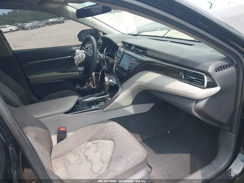 2019 TOYOTA CAMRY LE