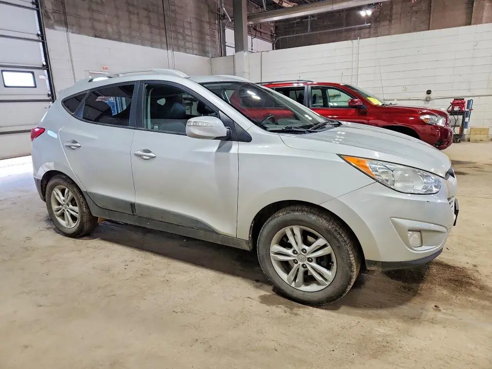 2013 HYUNDAI TUCSON GLS  