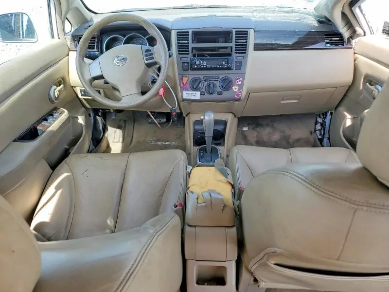 2011 NISSAN VERSA 1.8 S  