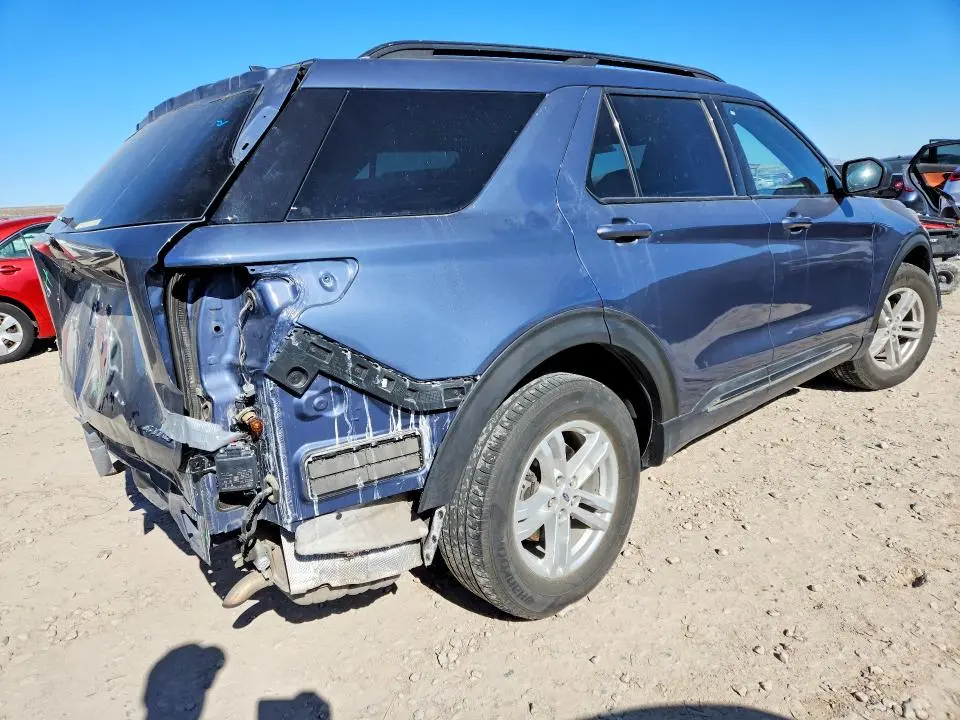 2021 FORD EXPLORER XLT  