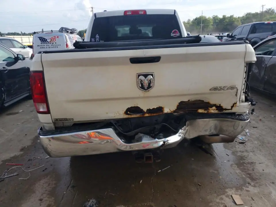 2015 RAM 1500 ST  