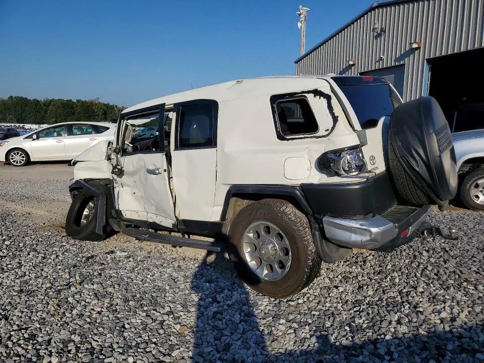 2013 TOYOTA FJ CRUISER BASE  