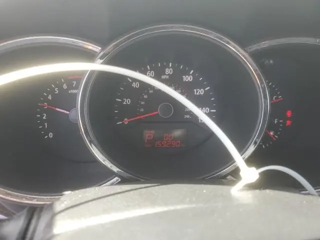 2011 KIA SORENTO BASE  