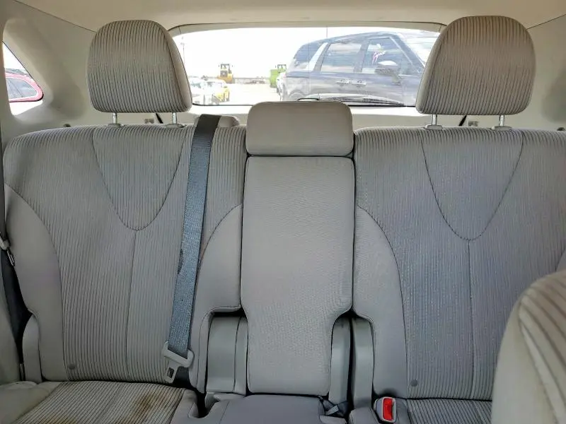2015 TOYOTA VENZA LE  