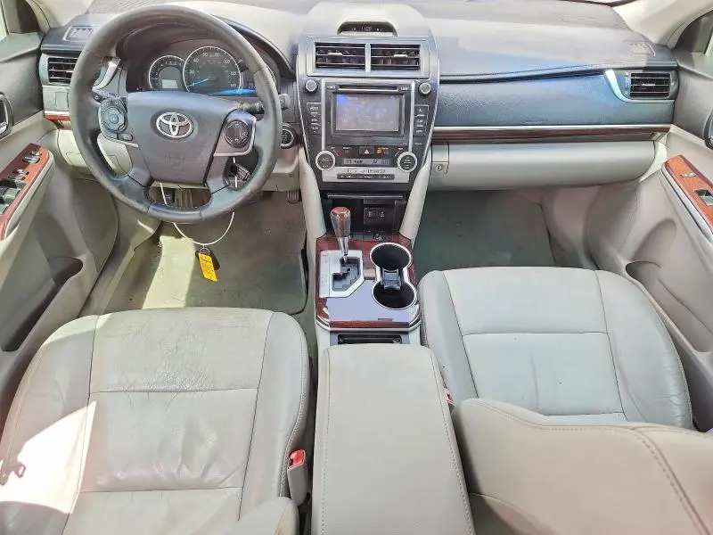 2012 TOYOTA CAMRY XLE  