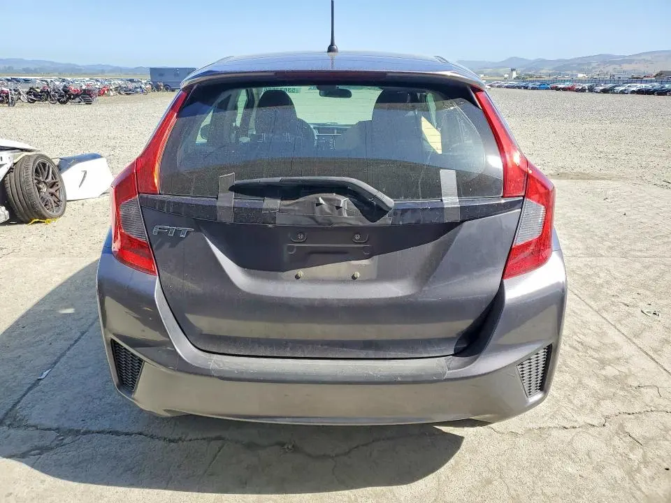 2015 HONDA FIT LX  