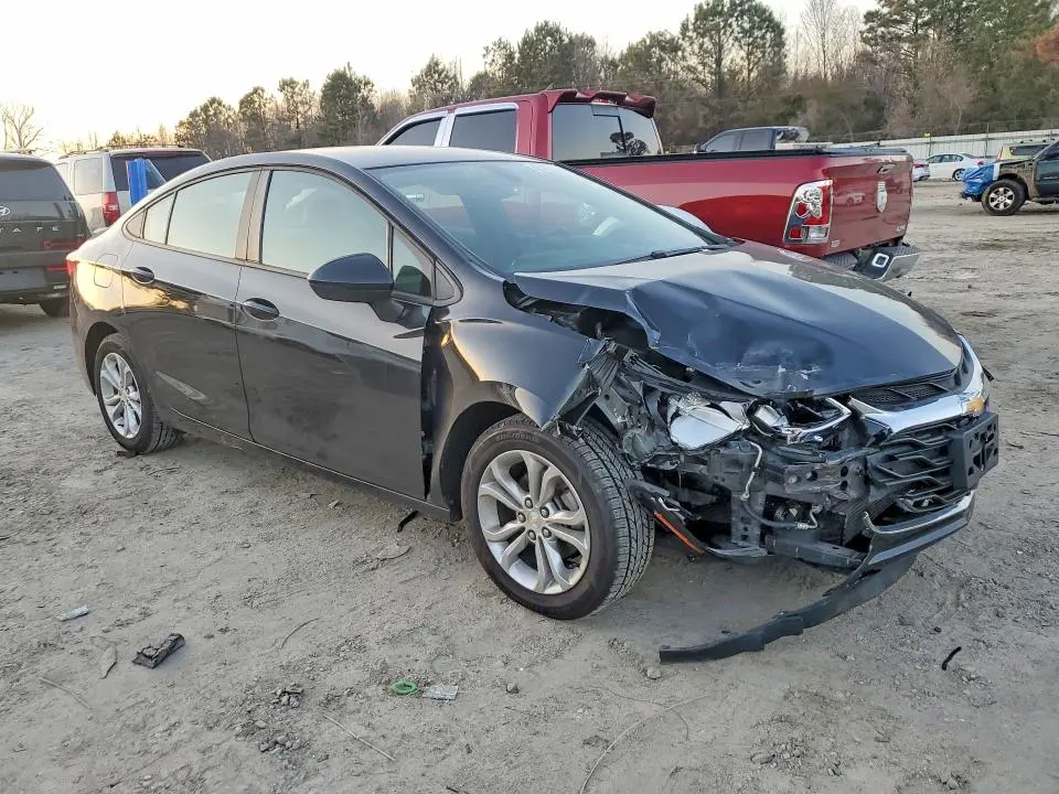 2019 CHEVROLET CRUZE LS  