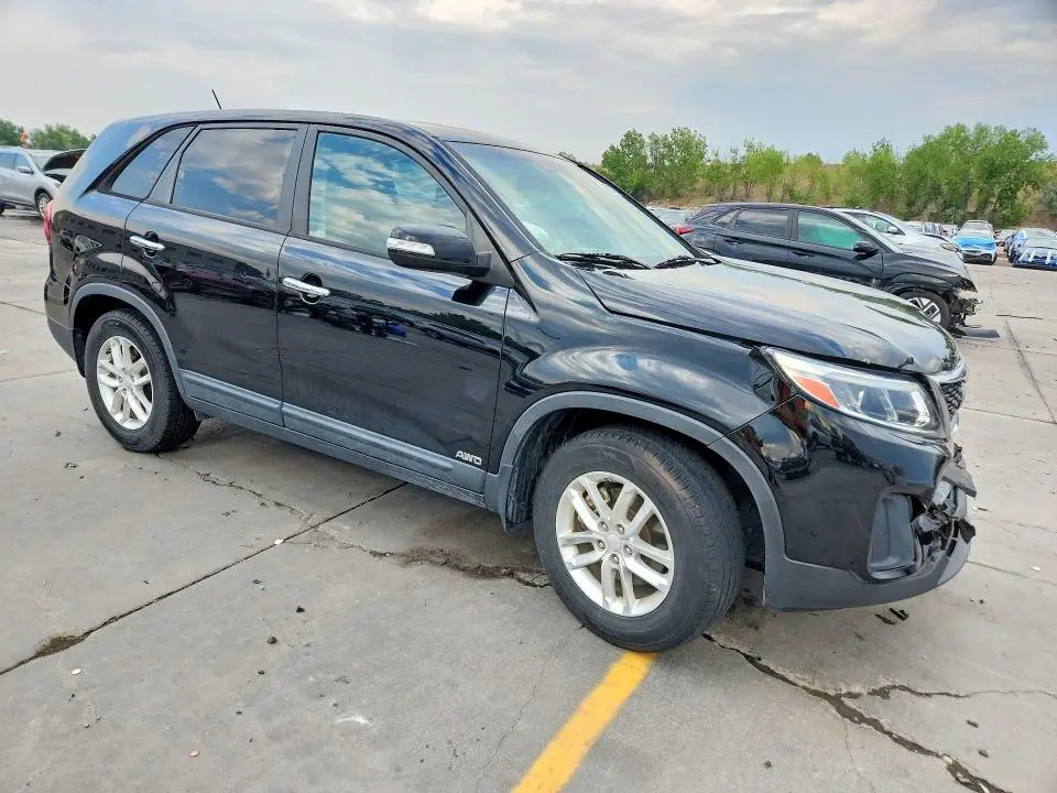 2014 KIA SORENTO LX  