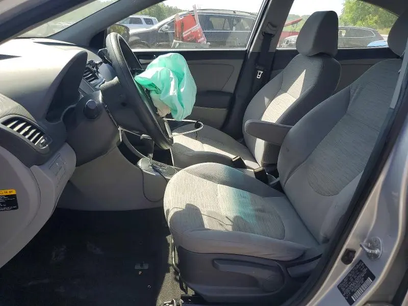 2015 HYUNDAI ACCENT GLS  