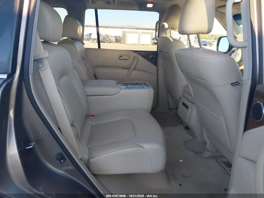 2015 INFINITI QX80  