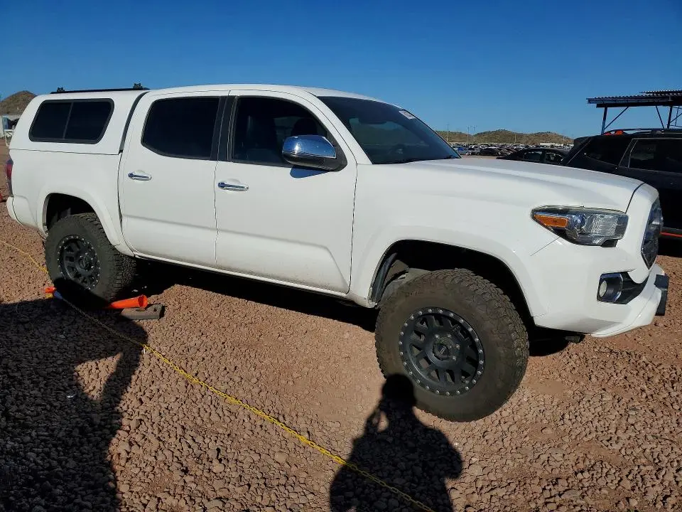 2017 TOYOTA TACOMA   