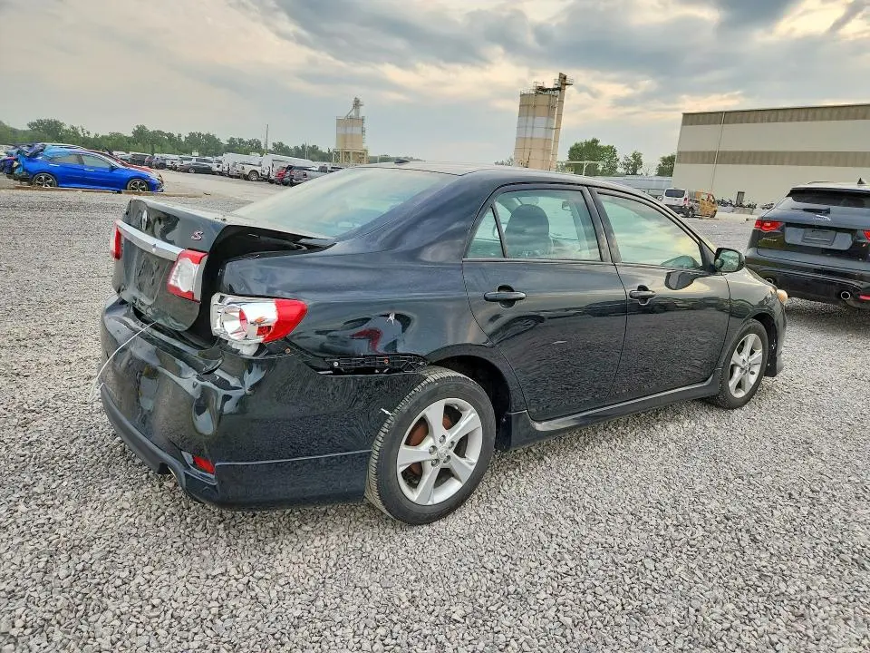 2011 TOYOTA COROLLA S  
