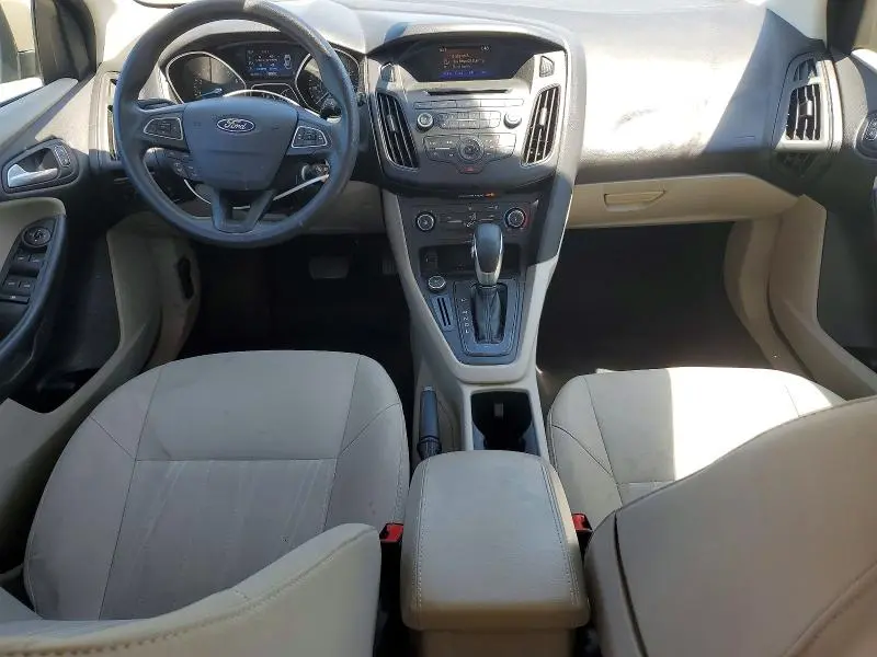 2017 FORD FOCUS SE  