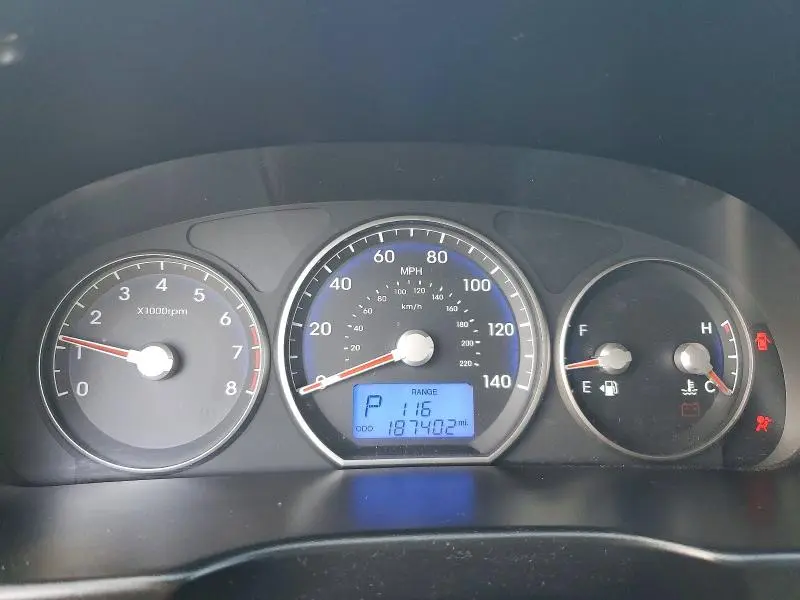 2012 HYUNDAI SANTA FE GLS  
