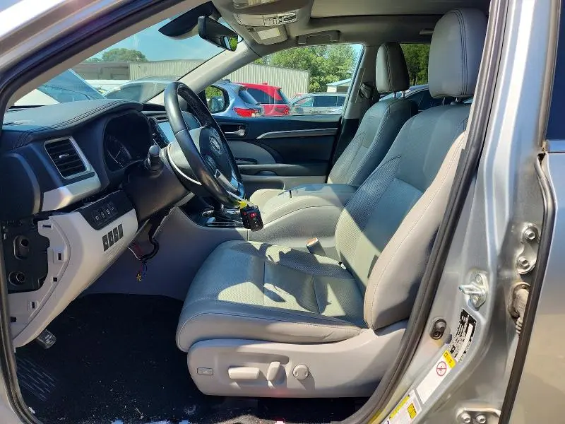 2019 TOYOTA HIGHLANDER LIMITED PLATINUM  