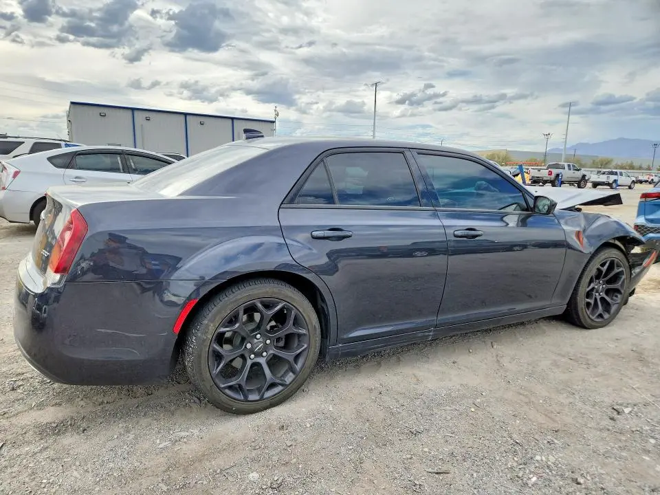 2019 CHRYSLER 300 TOURING  