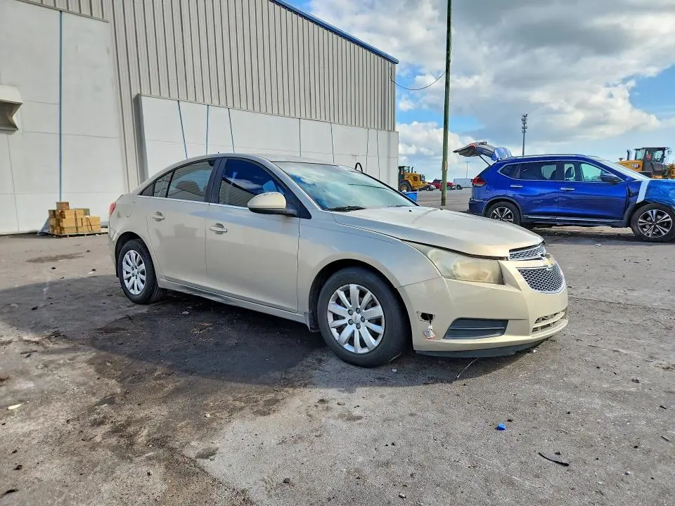 2011 CHEVROLET CRUZE LT  