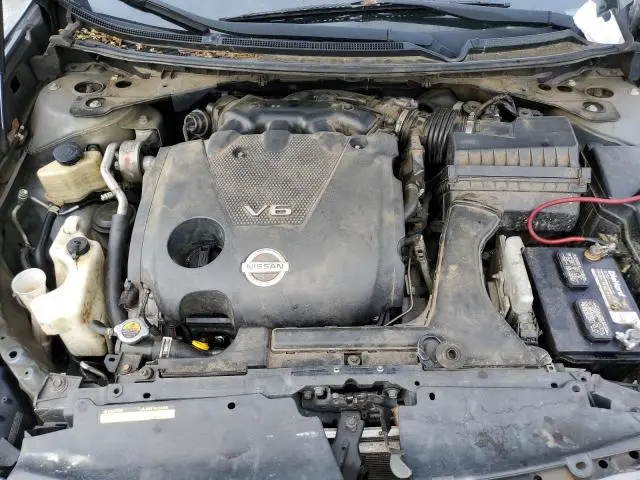 2010 NISSAN MAXIMA S  