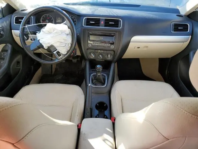 2013 VOLKSWAGEN JETTA SE  