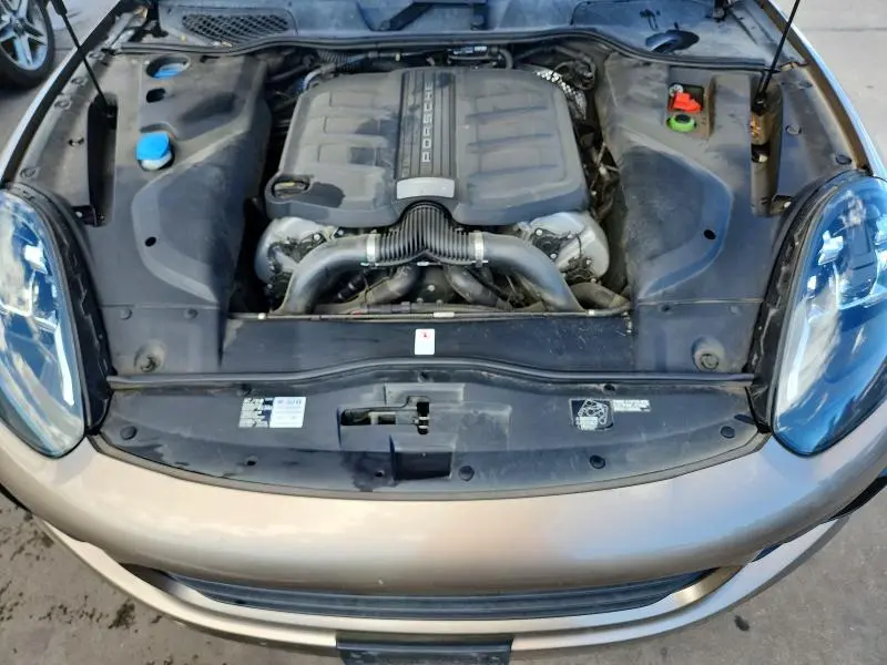 2016 PORSCHE CAYENNE S  