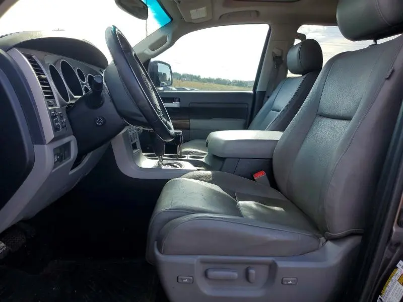 2013 TOYOTA TUNDRA LIMITED  
