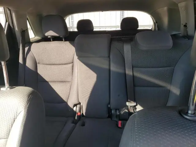 2011 KIA SORENTO BASE  