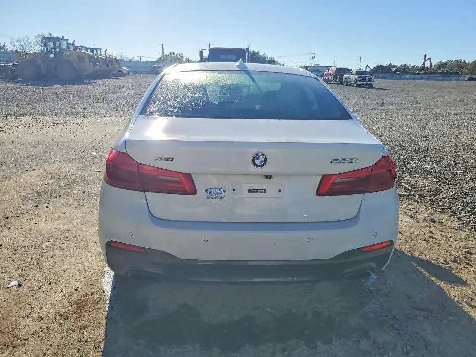 2017 BMW 530 XI  