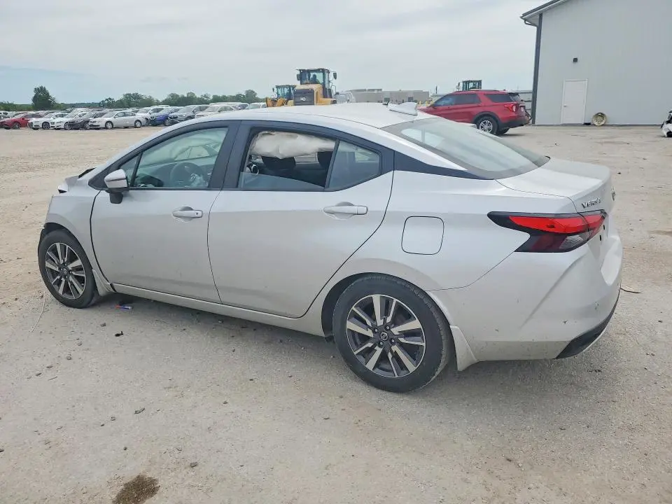 2020 NISSAN VERSA SV  