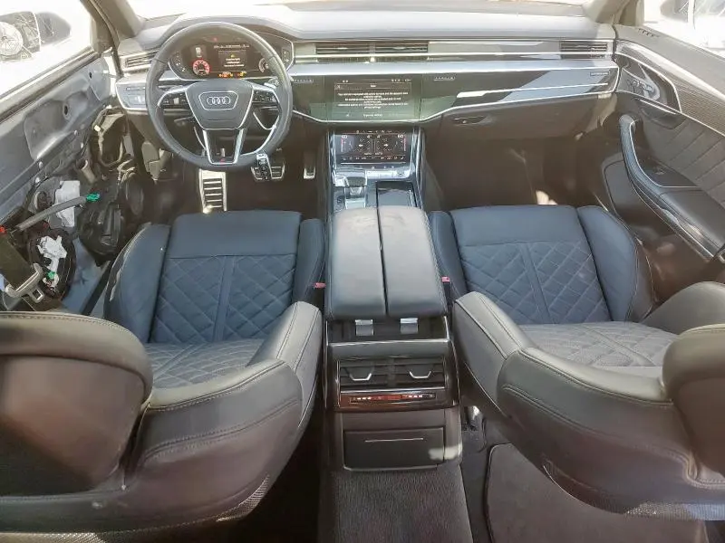 2023 AUDI S8   
