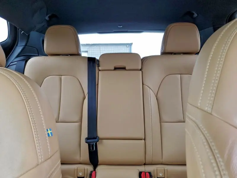 2019 VOLVO XC40 T5 INSCRIPTION  