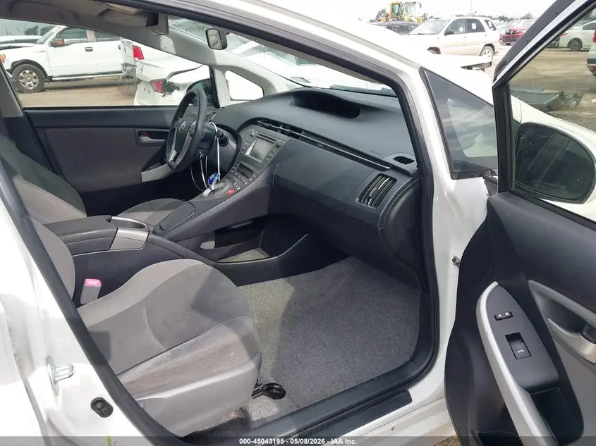 2012 TOYOTA PRIUS  