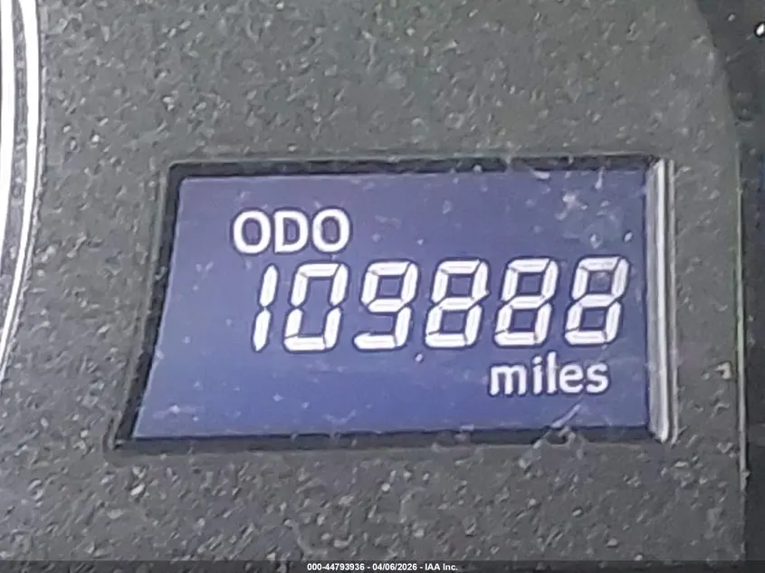 2014 TOYOTA CAMRY LE