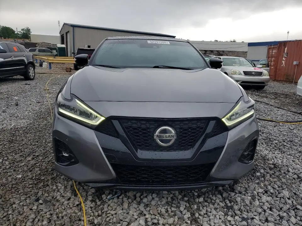 2021 NISSAN MAXIMA SR  