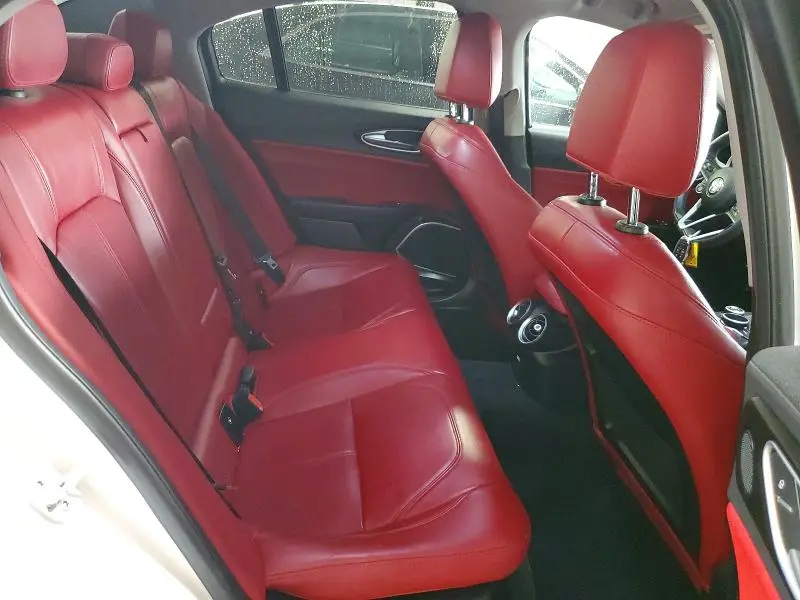 2018 ALFA ROMEO GIULIA Q4  
