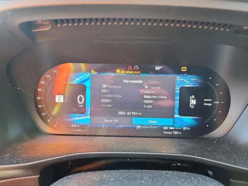 2022 VOLVO XC40 P8 RECHARGE PLUS  