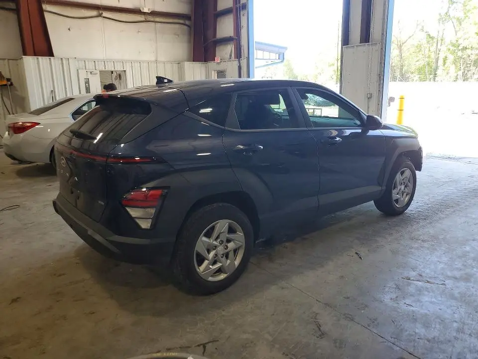 2025 HYUNDAI KONA SE  