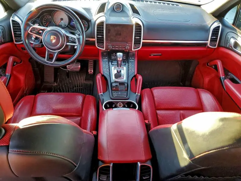 2017 PORSCHE CAYENNE S  