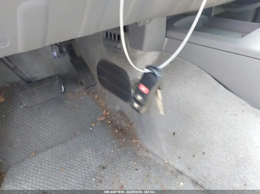 2017 NISSAN FRONTIER SV