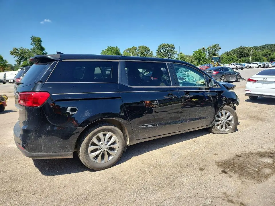 2019 KIA SEDONA LX  