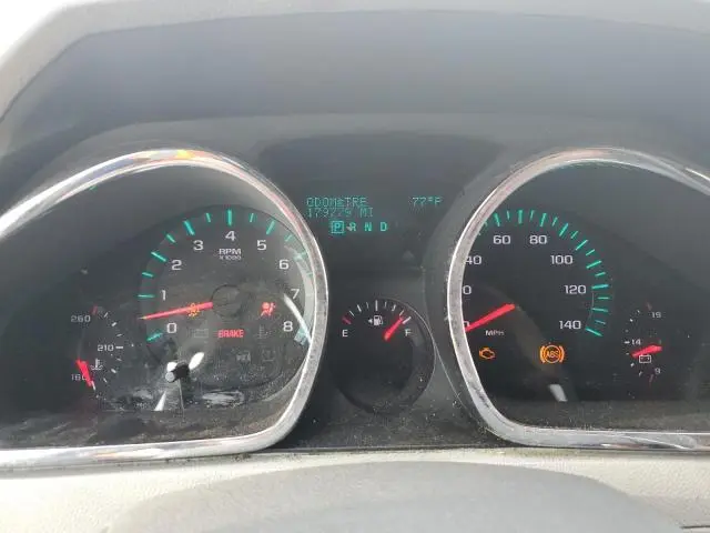 2010 CHEVROLET TRAVERSE LS  