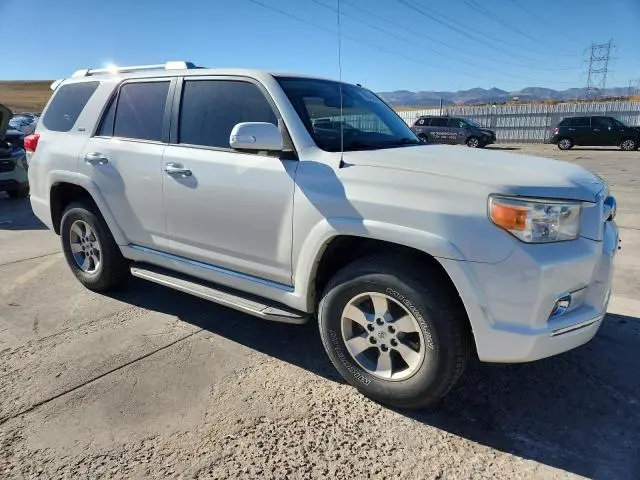 2013 TOYOTA 4RUNNER SR5  