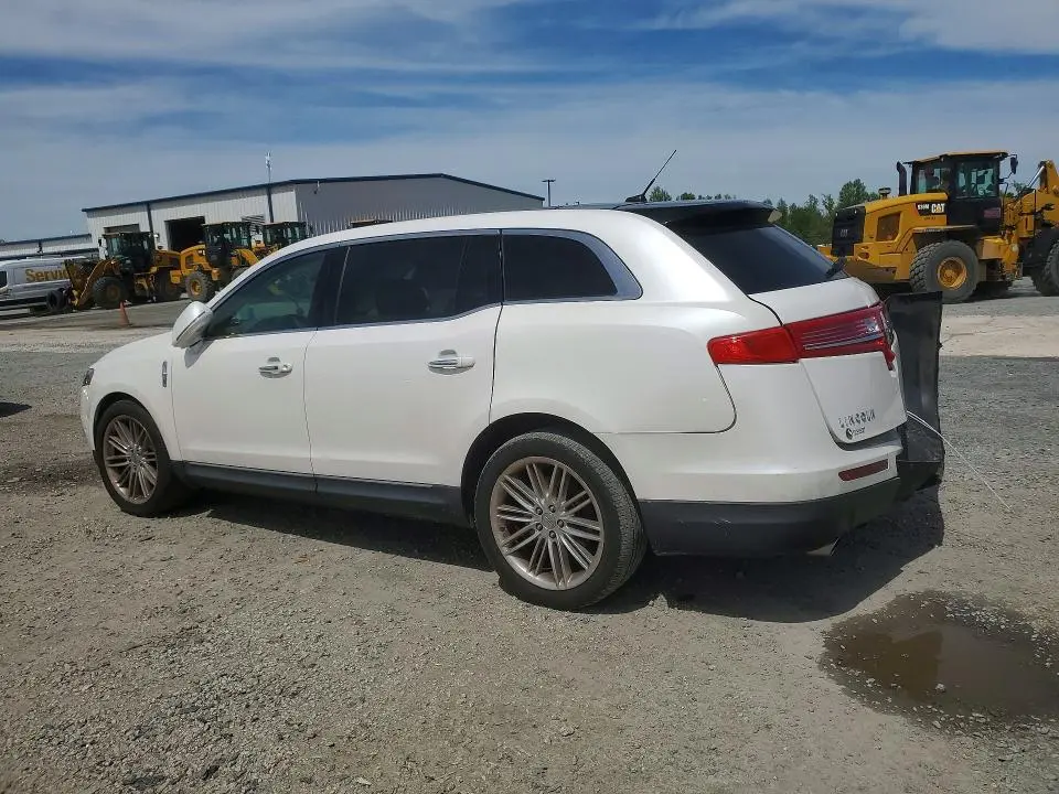 2019 LINCOLN MKT   