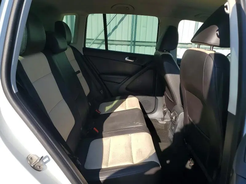 2017 VOLKSWAGEN TIGUAN S  